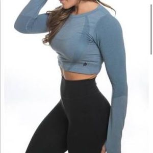 Ptula long sleeve crop top